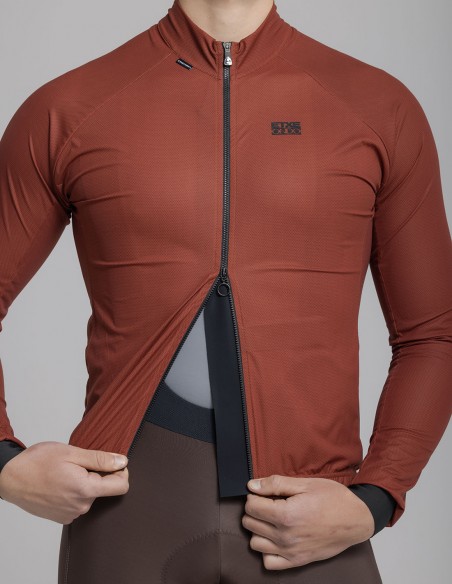 JACKE EON