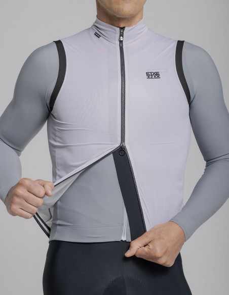 EON VEST