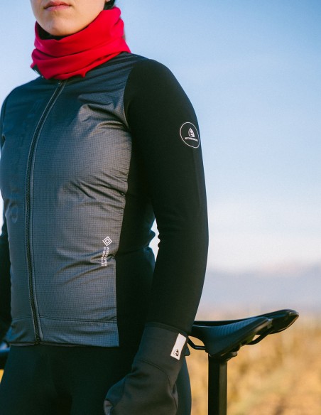 URRUN FEM GORE-TEX WINDSTOPPER JACKET