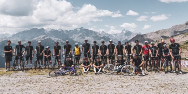 Los Alpes, Windjammers y Etxeondo