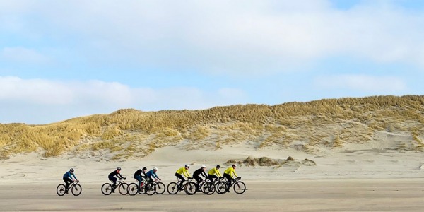 Encuentro entre Etxeondo y tiendas en Holanda